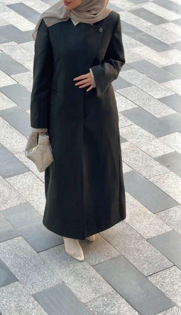 SINGLE-BREASTED COLLARLESS BLAZER