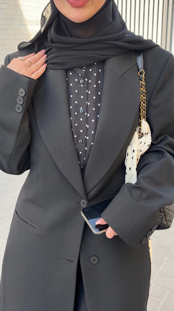 CLASSIC HOURGLASS-SHAPE BLAZER