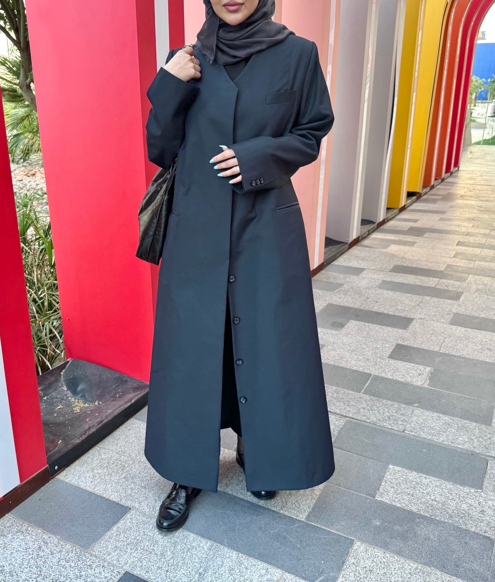 V NECKLINE BLAZER