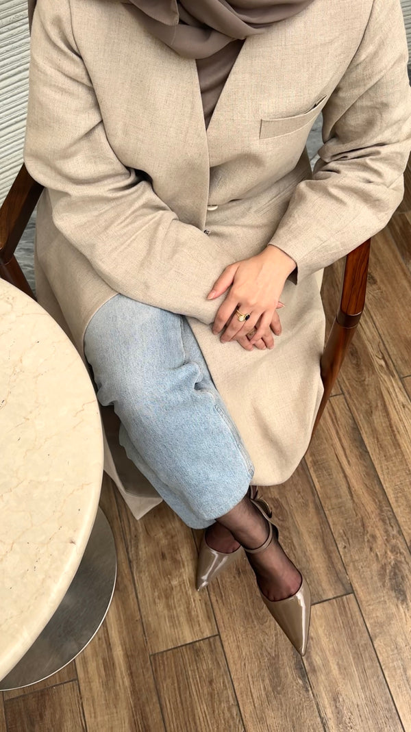 COLLARLESS WAISTED LINEN JACKET
