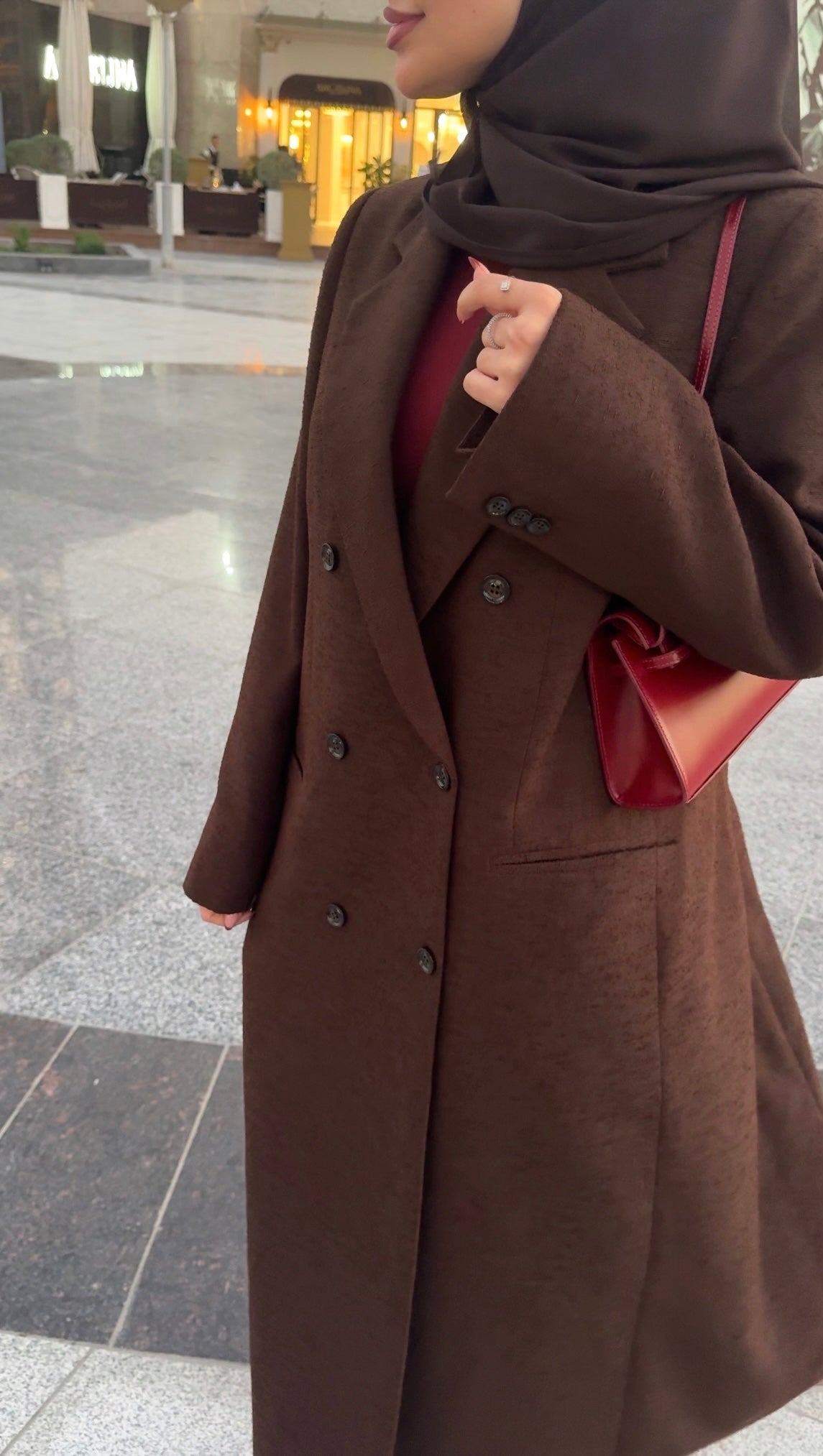 TAILORED DOUBLE-BREASTED BLAZER
