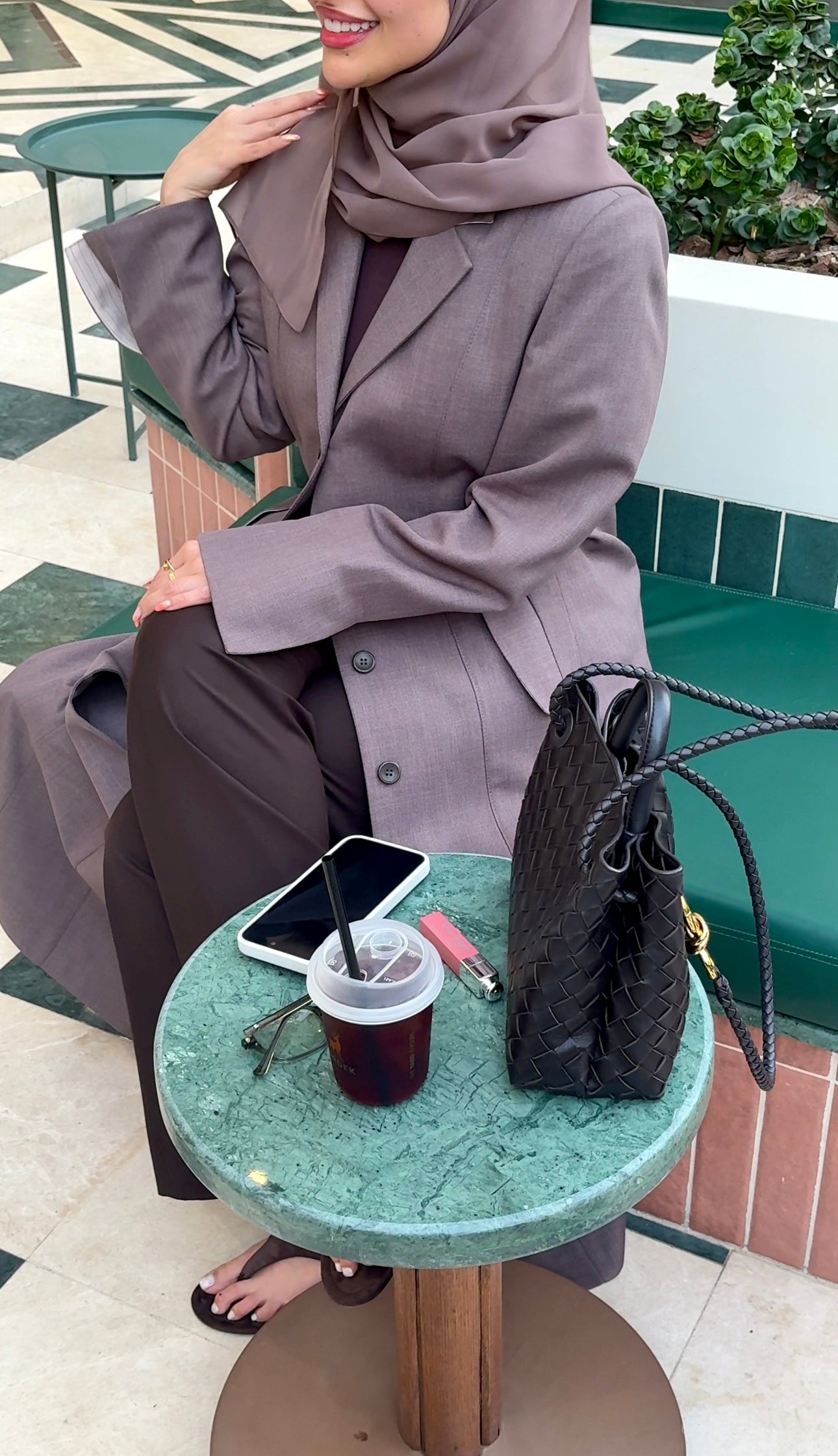 بليزر أحادي الأزرار بنسيج بارز
