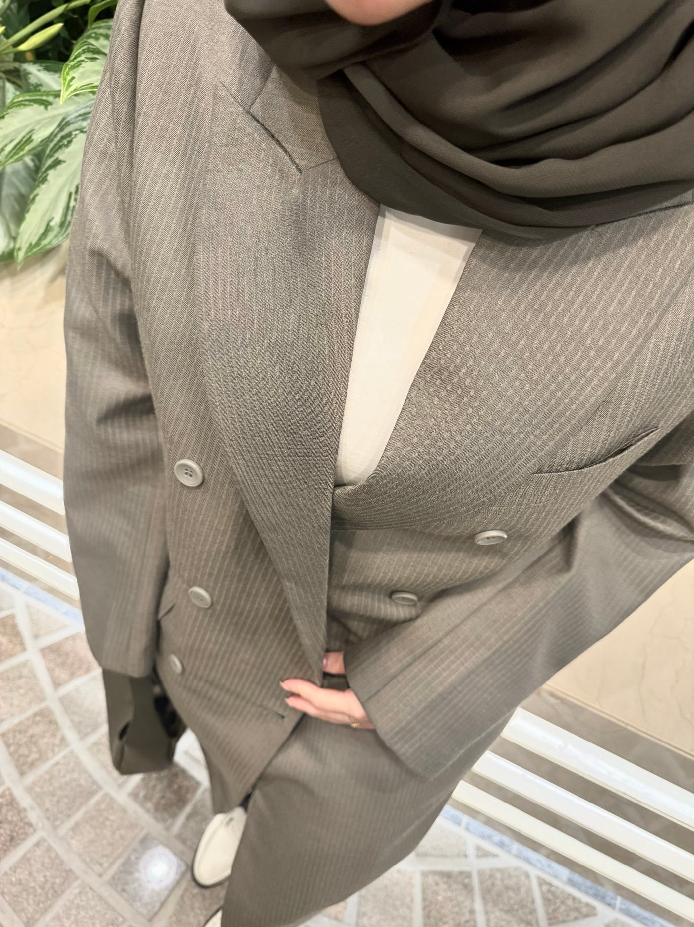 TAILORED DOUBLE-BREASTED PINSTRIPE BLAZER